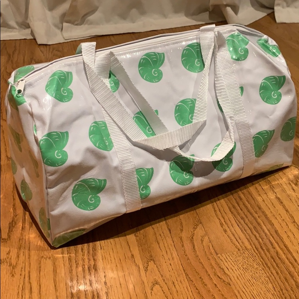 NEW Medium Shell Print Canvas Duffle